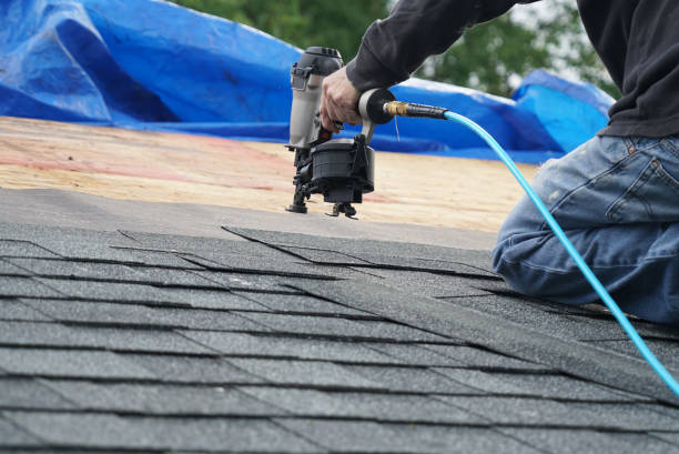 Best Flat Roof Repair Services  in Moorefield, WV